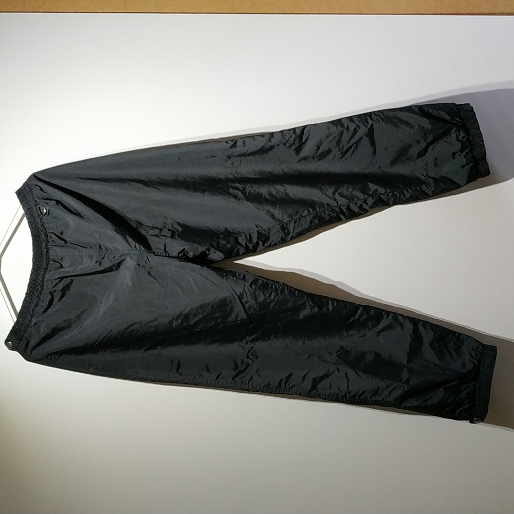McKinley Men's black nylon track pants hiking pants size :M